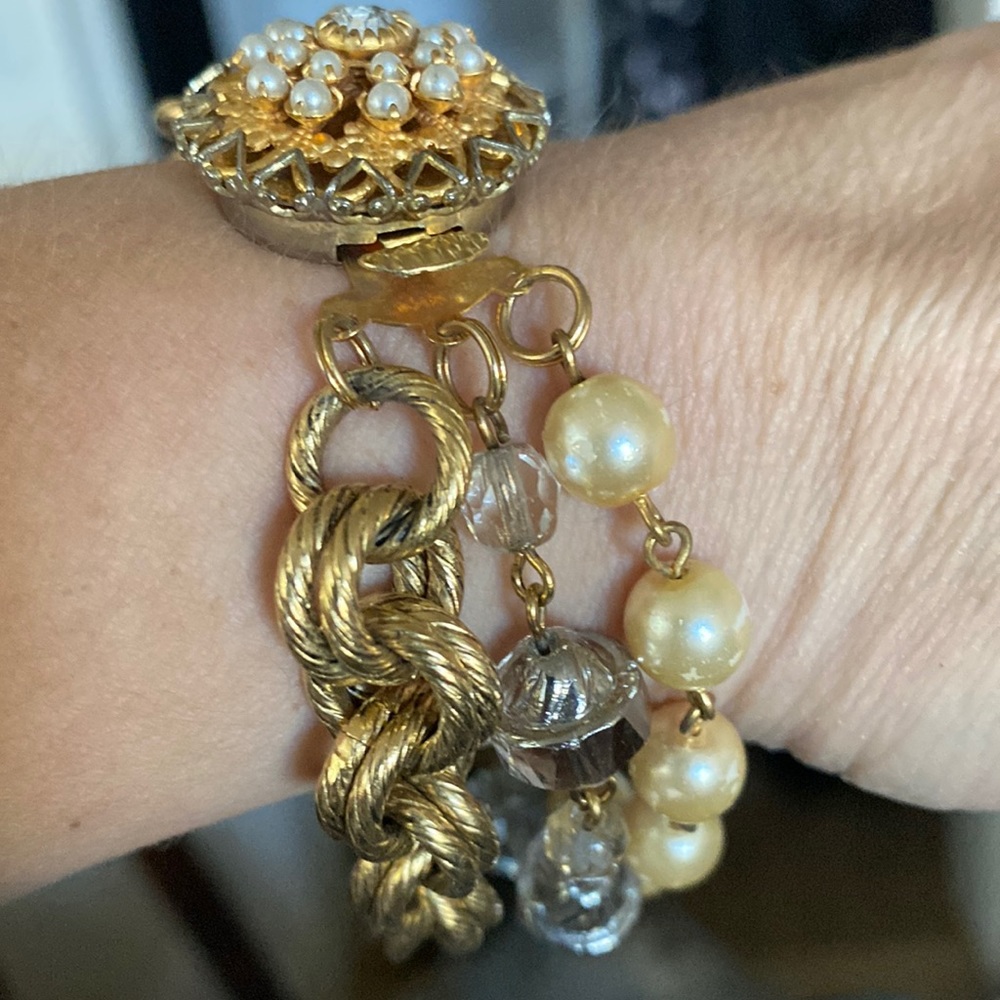 COPY - Vintage costume bracelet